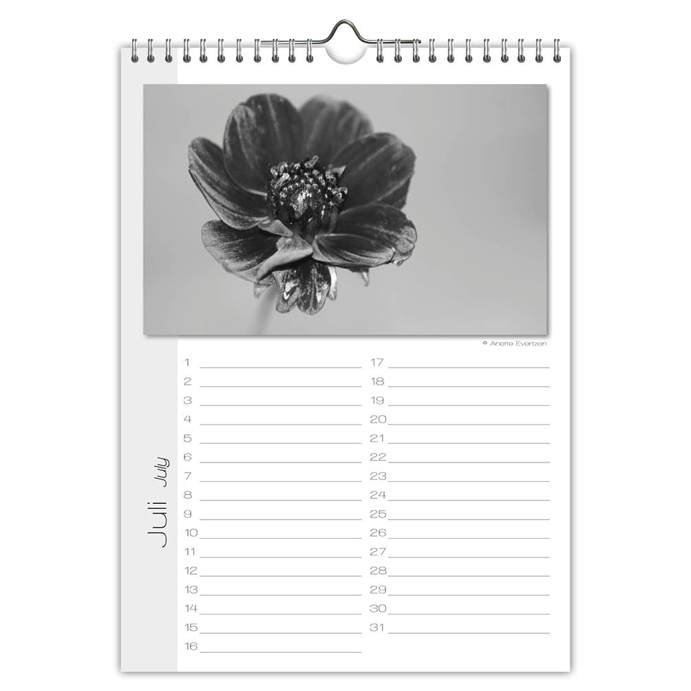 Black and white flowers verjaardagskalender 18x25 - Afbeelding 2